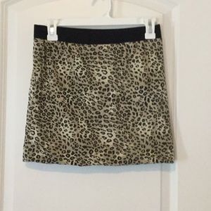 Reversible skirt.